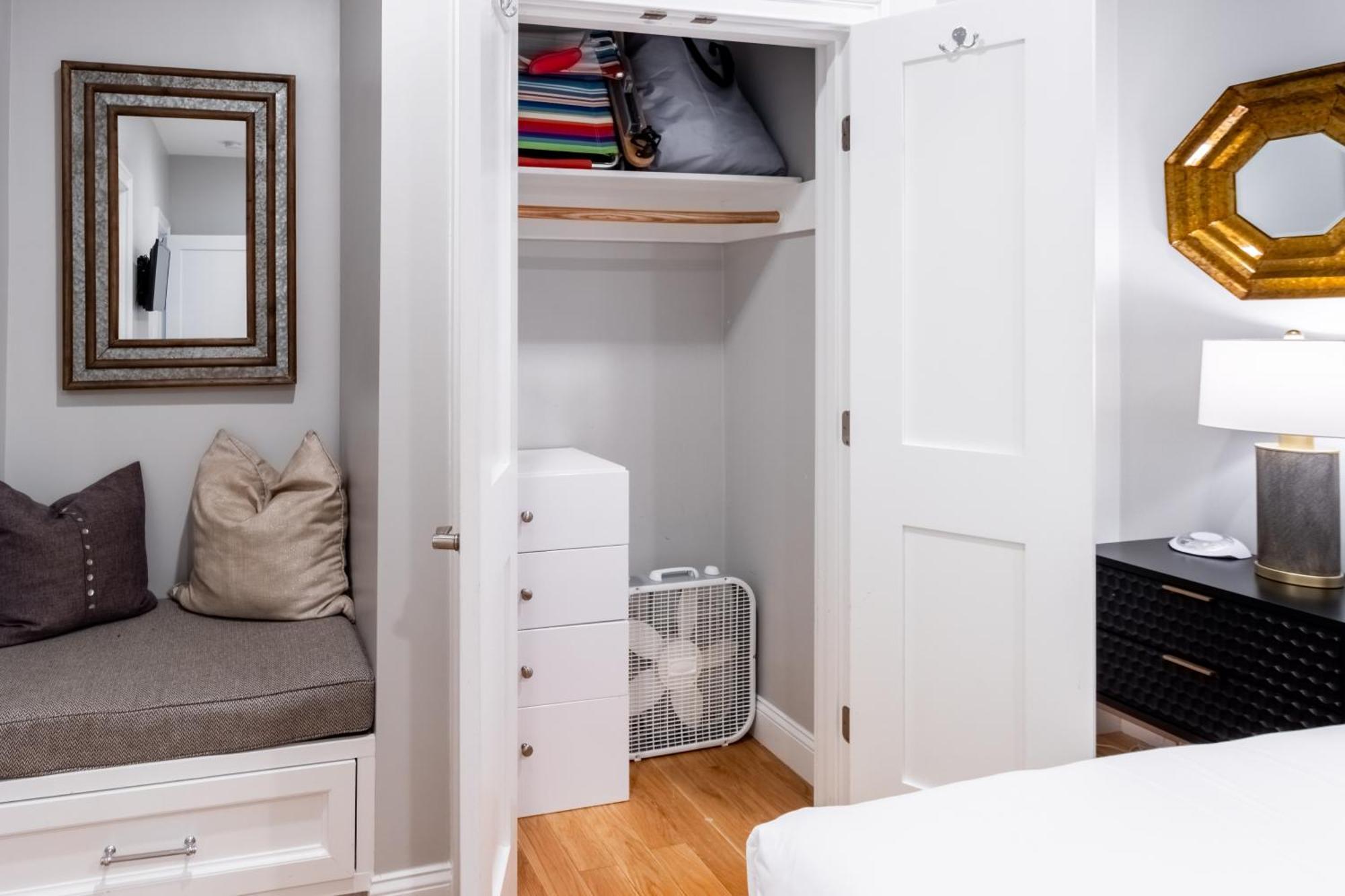 The Newport Lofts - 595 Thames Streetヴィラ エクステリア 写真