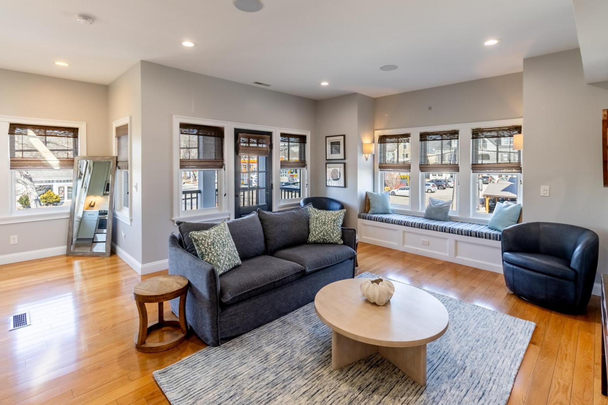 The Newport Lofts - 595 Thames Streetヴィラ エクステリア 写真