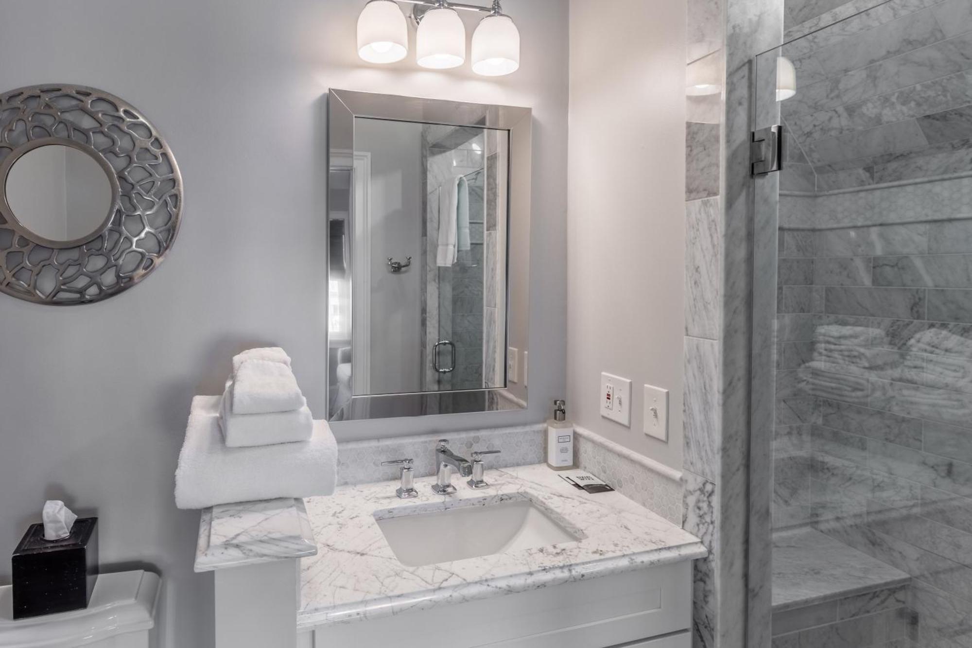 The Newport Lofts - 595 Thames Streetヴィラ エクステリア 写真